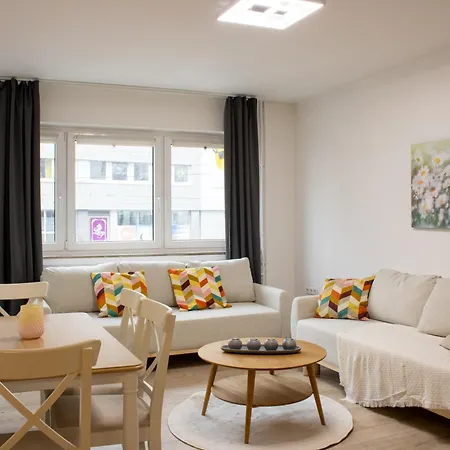 Modern 2 In Ruettenscheid * Essen